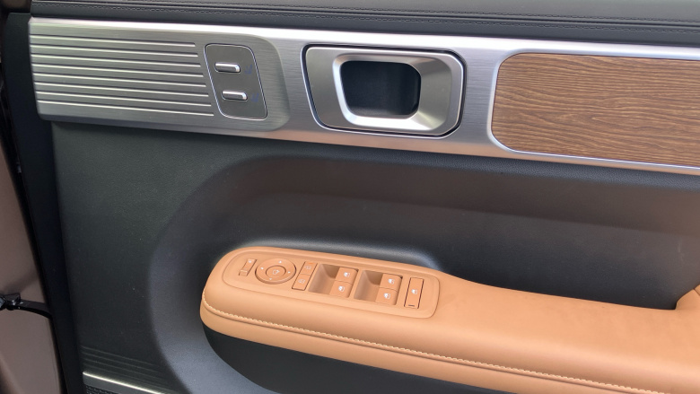 Hyundai SANTA FE 1.6 TGDi Plug-in Hybrid Ultimate 5dr 4WD Auto Estate